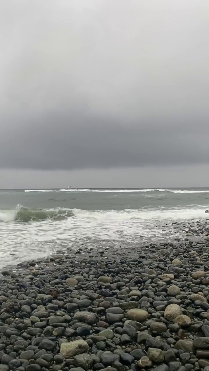 暴风雨天气。涨潮了。视频素材