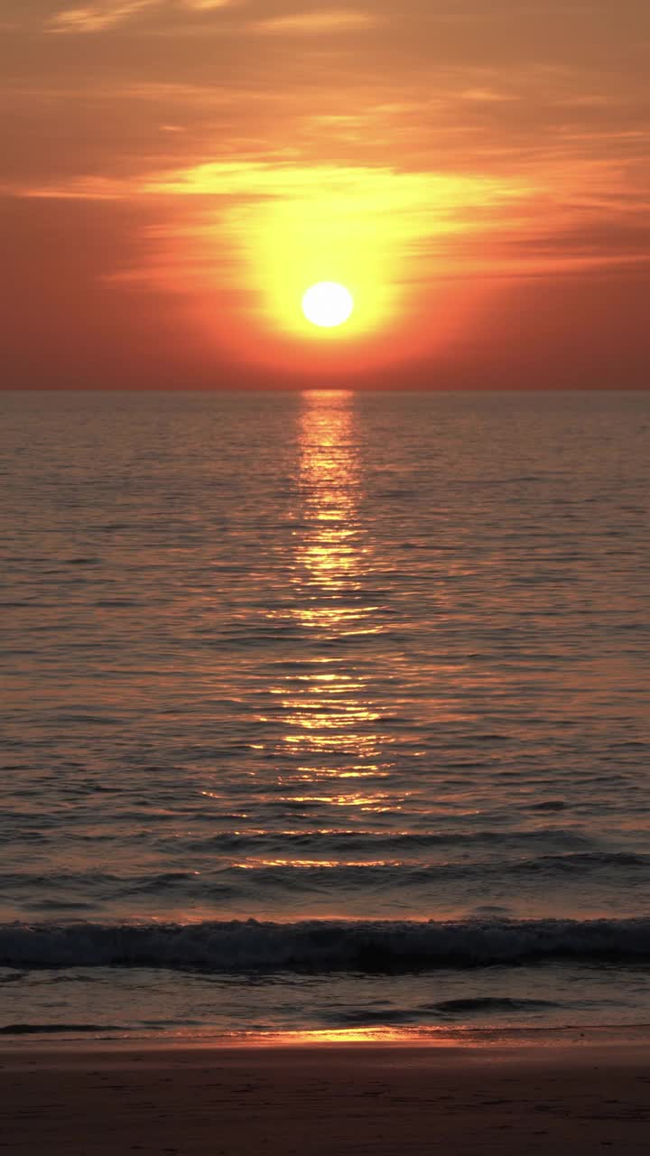 泰国安达曼海上的日落视频素材