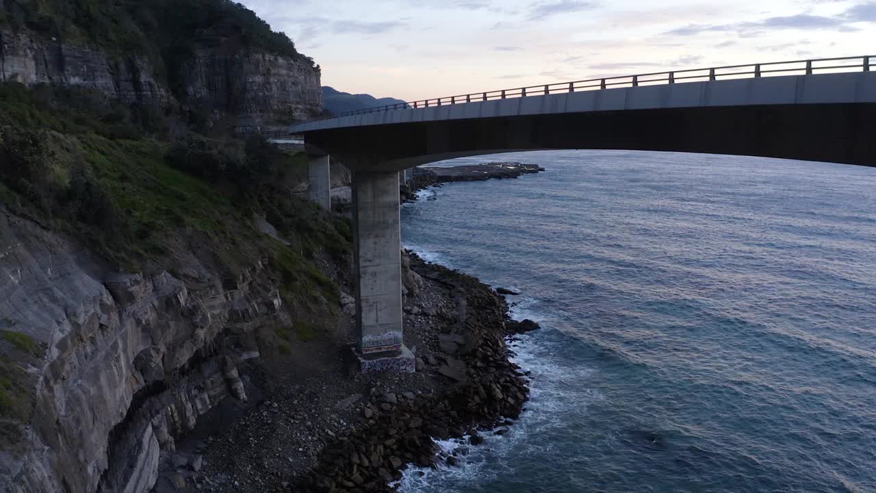 海崖桥-无人机清晨视频素材