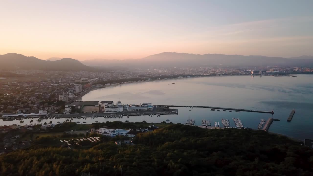 从福冈县福津市津崎市看福冈市视频下载