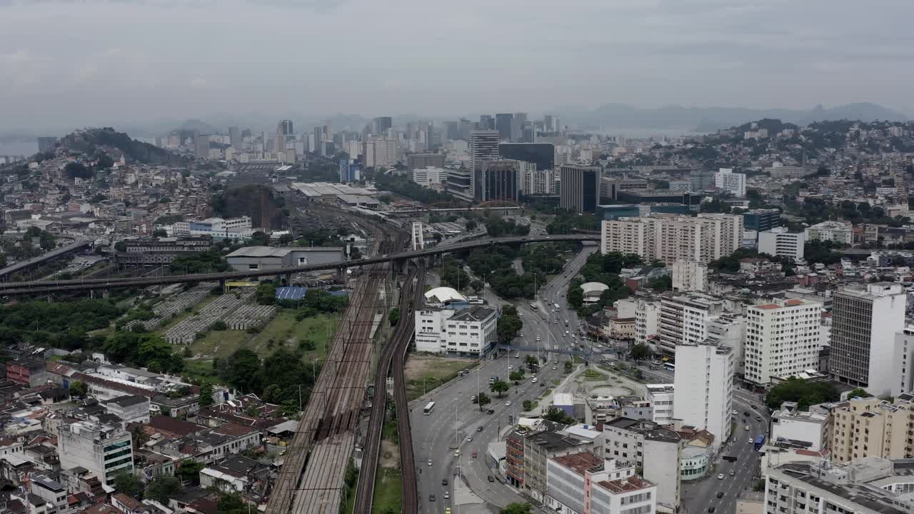 巴西里约热内卢市，径向奥斯特大道。视频素材