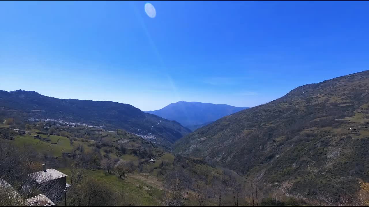 La Alpujarra de Granada的登山景观视频下载