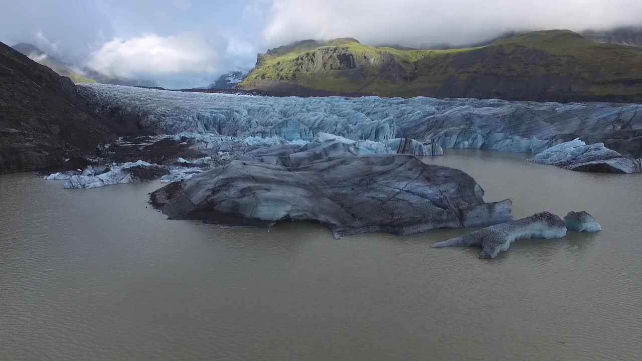 Kviarjokull冰川-鸟瞰图视频下载