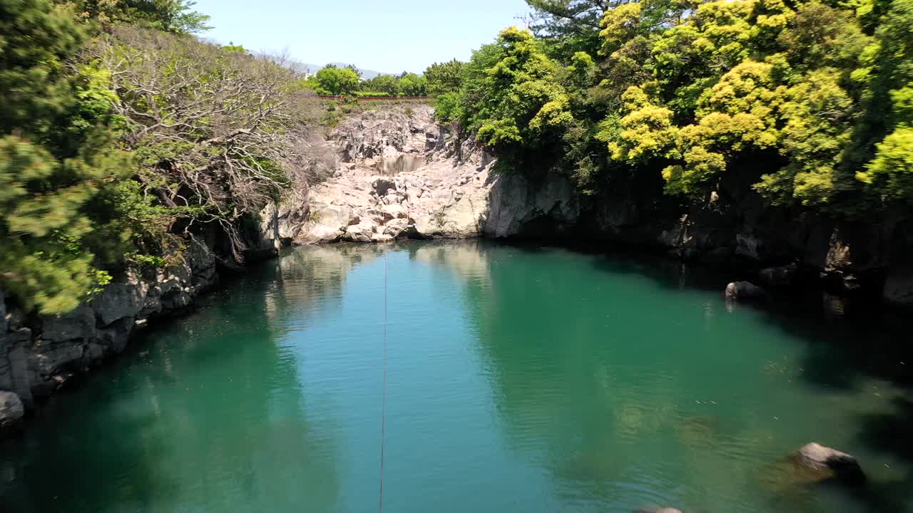 韩国济州岛西归浦市肃石谷河口风景视频素材