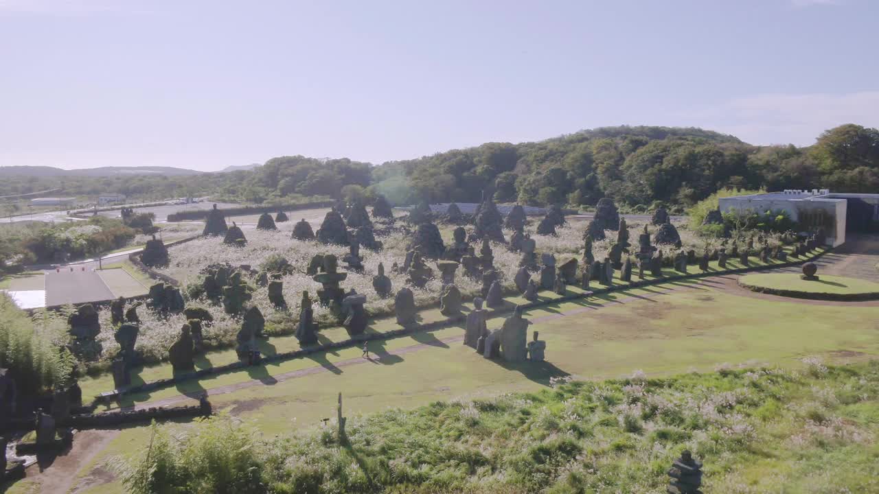 韩国济州岛，九川郡济州岛石园的秋景视频素材