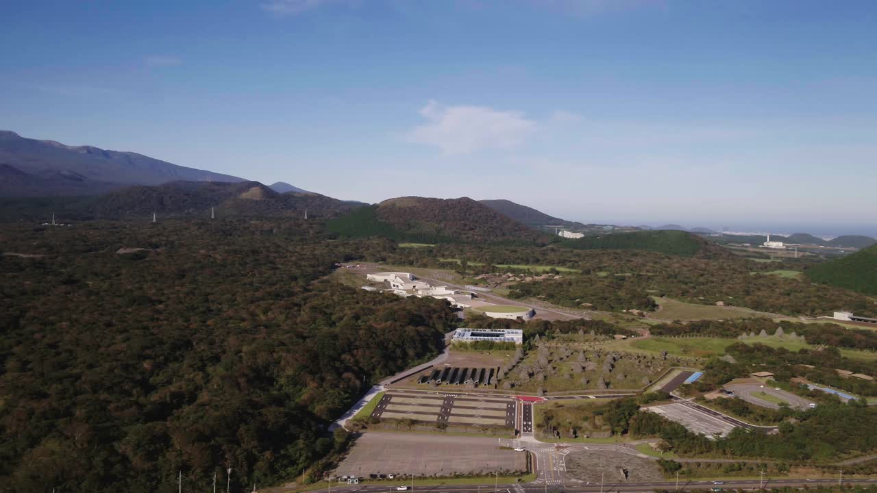 韩国济州岛，九川郡济州岛石园的秋景视频素材