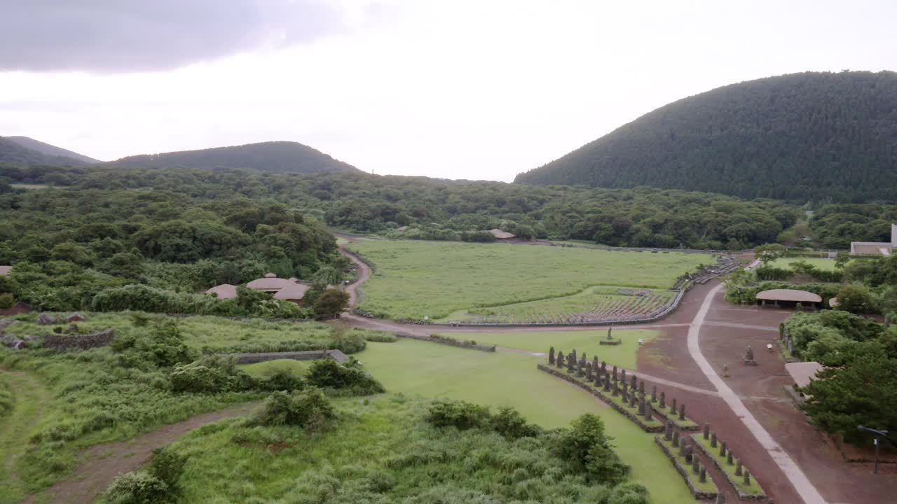 秋天的九川郡济州石公园日落景色/济州岛济州岛视频素材