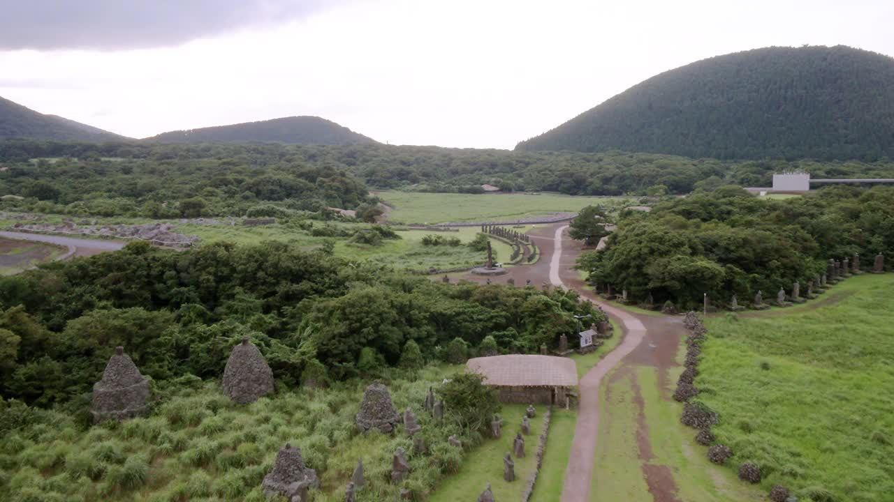 秋天的九川郡济州石公园日落景色/济州岛济州岛视频素材