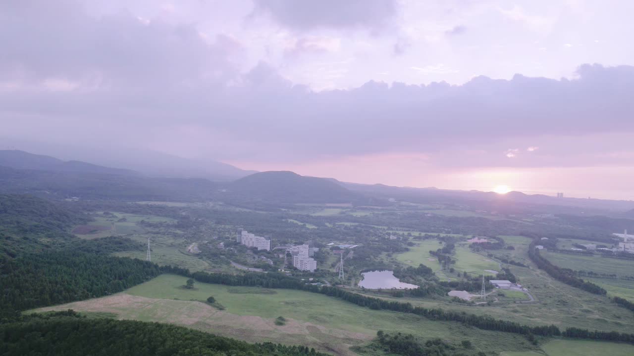 秋天的朝川郡日落/韩国济州岛视频素材