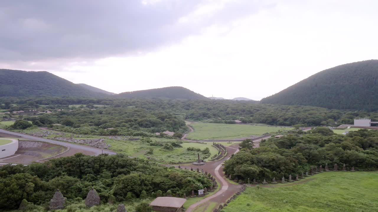 秋天的九川郡济州石公园日落景色/济州岛济州岛视频素材