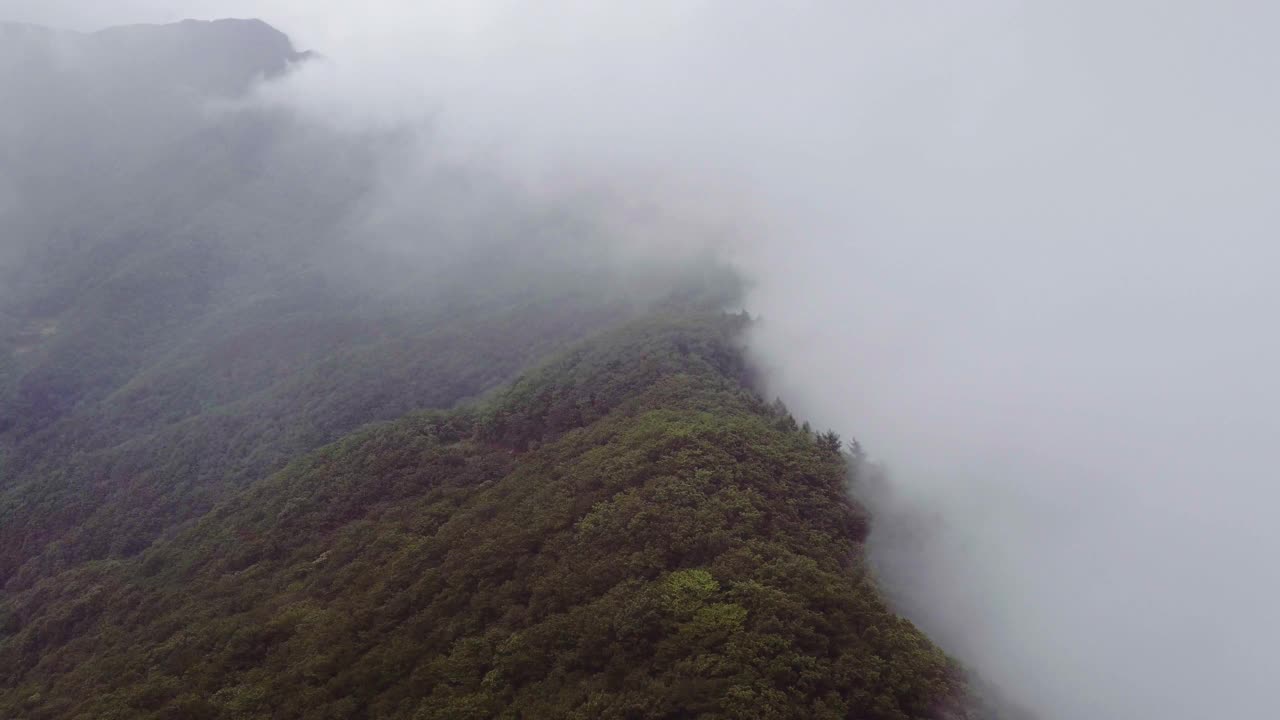 全罗南道求礼郡智日山亨济峰云海视频素材