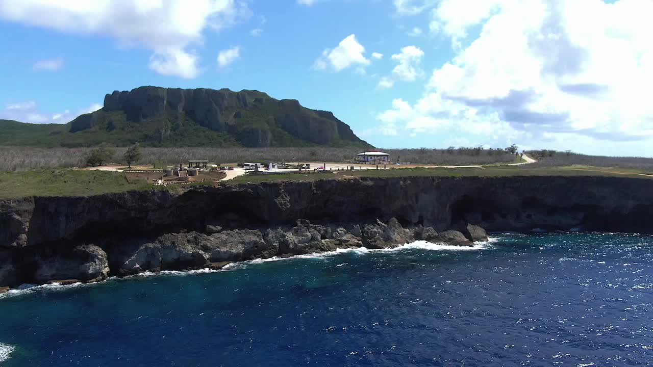 Banzai Cliff / Saipan，北马里亚纳群岛的海景视频素材