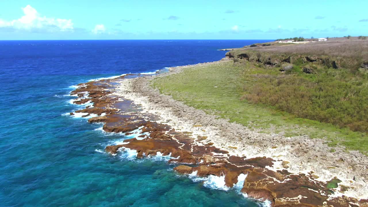 Banzai Cliff / Saipan，北马里亚纳群岛的海景视频素材