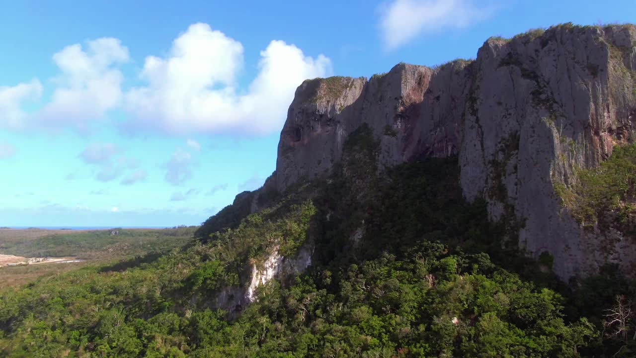 自杀悬崖/塞班岛，北马里亚纳群岛的风景视频素材