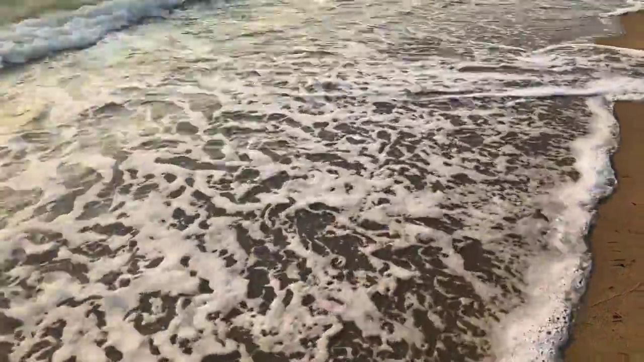 海浪和沙滩视频素材