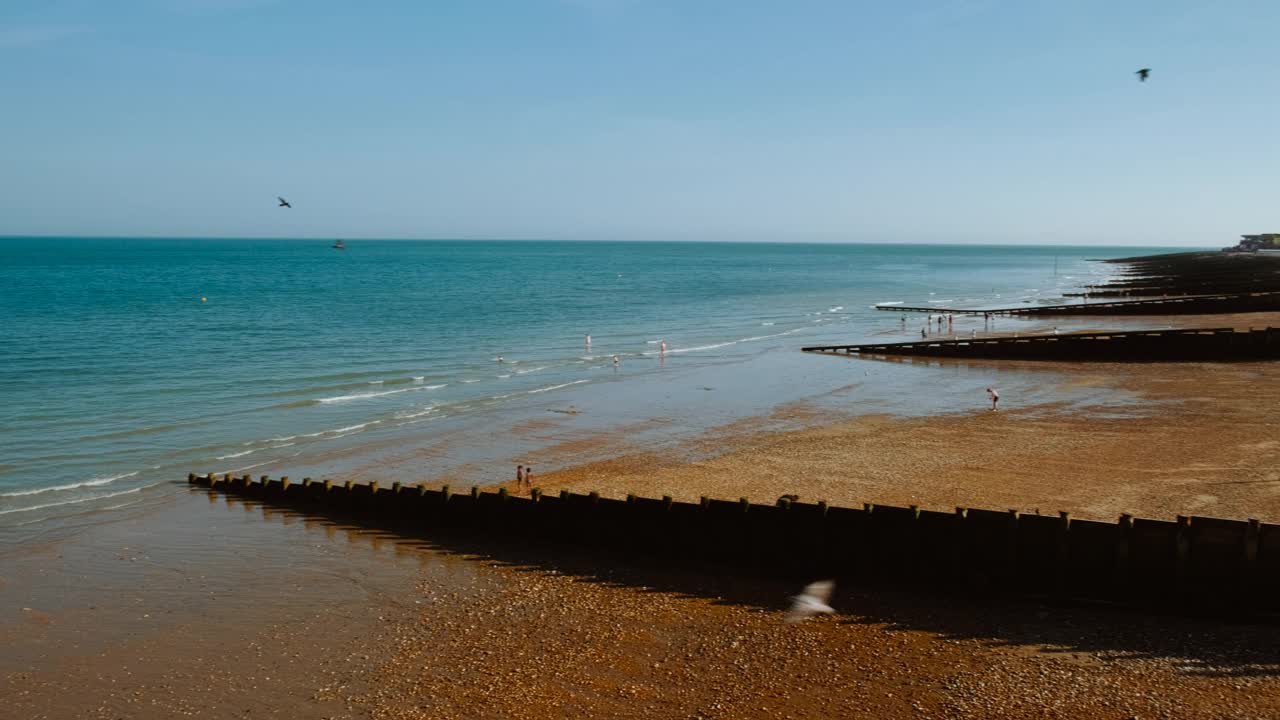 伊斯特本海滩，东苏塞克斯，英格兰，英国视频素材