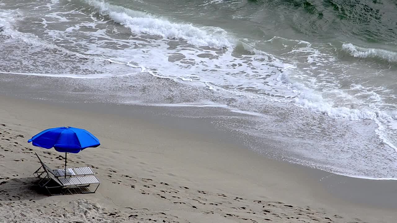 头顶的海滩场景-大西洋视频素材