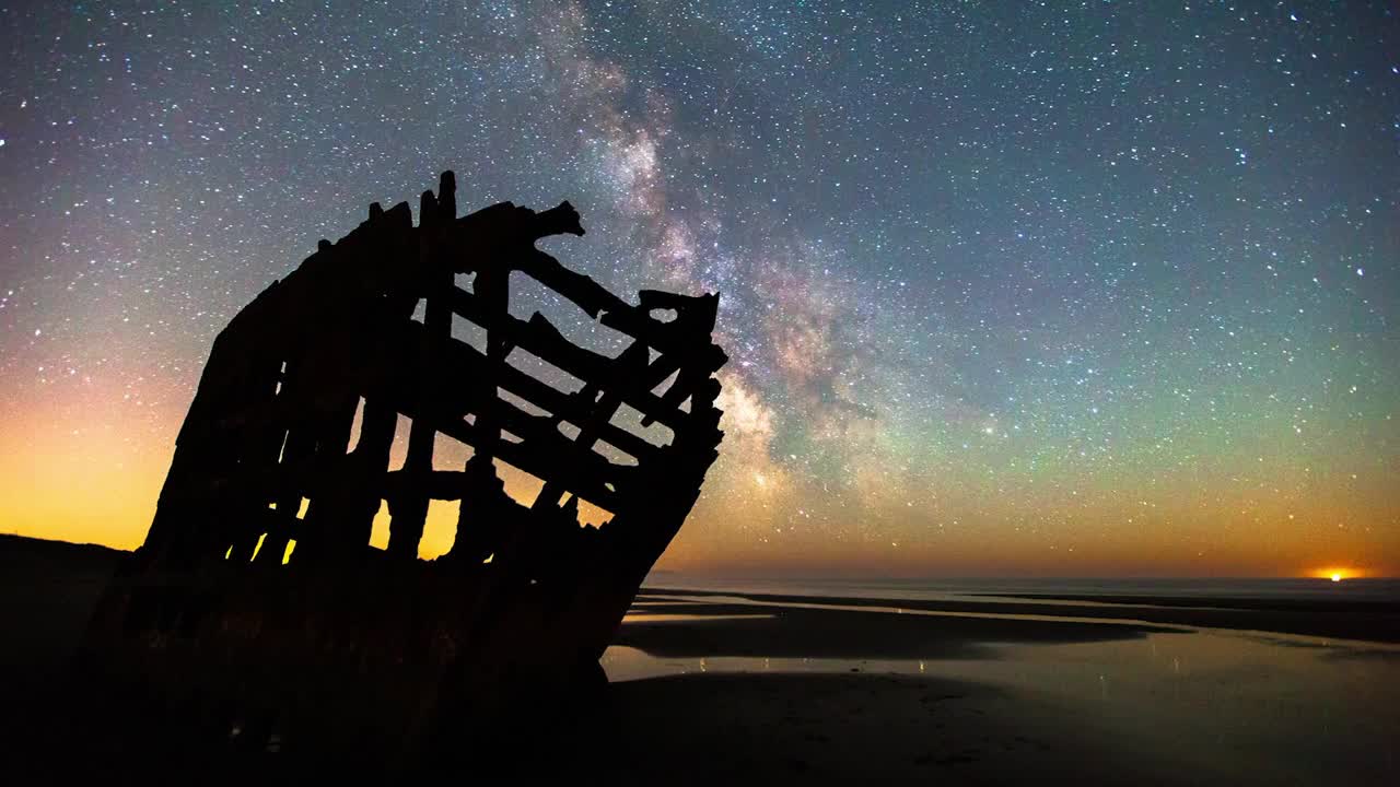 锁定时间流逝风景木船停泊在景观对星空-温哥华，加拿大视频素材