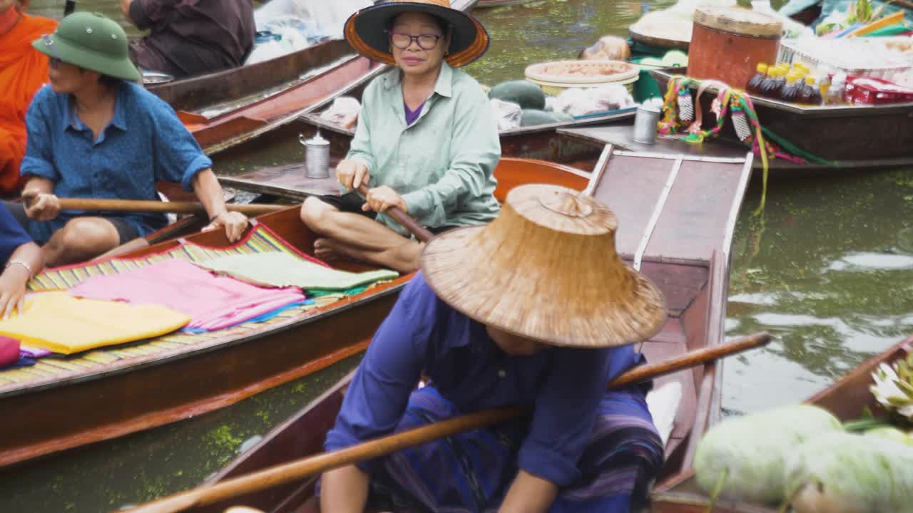 水上市场，旅游景点和购物中心的地方产品，泰国的传统文化视频素材