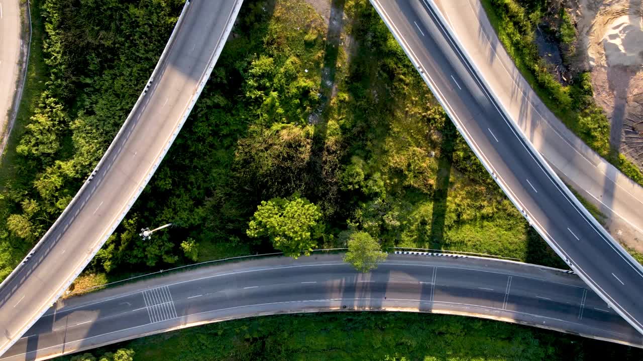 俯视图高速公路超限视频素材