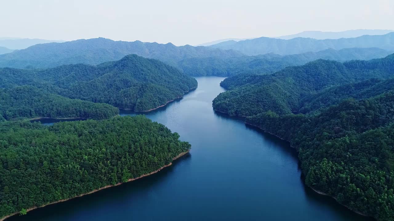 中国江西静安水库的风景视频素材