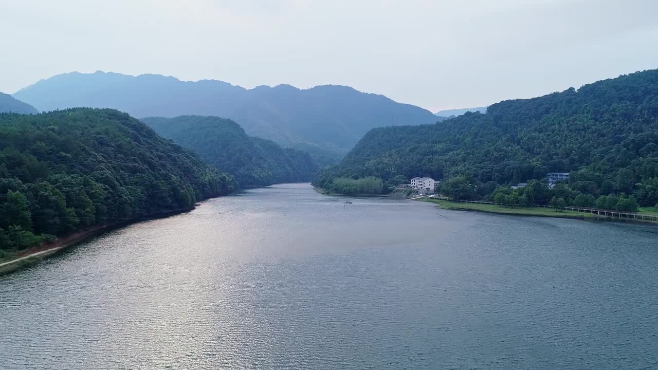 中国江西静安水库的风景视频素材