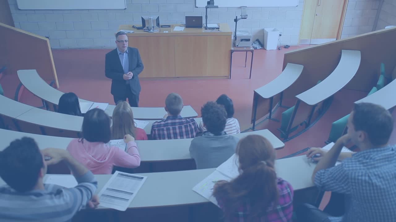 动画学校项目图标在学生和教师在教室视频素材