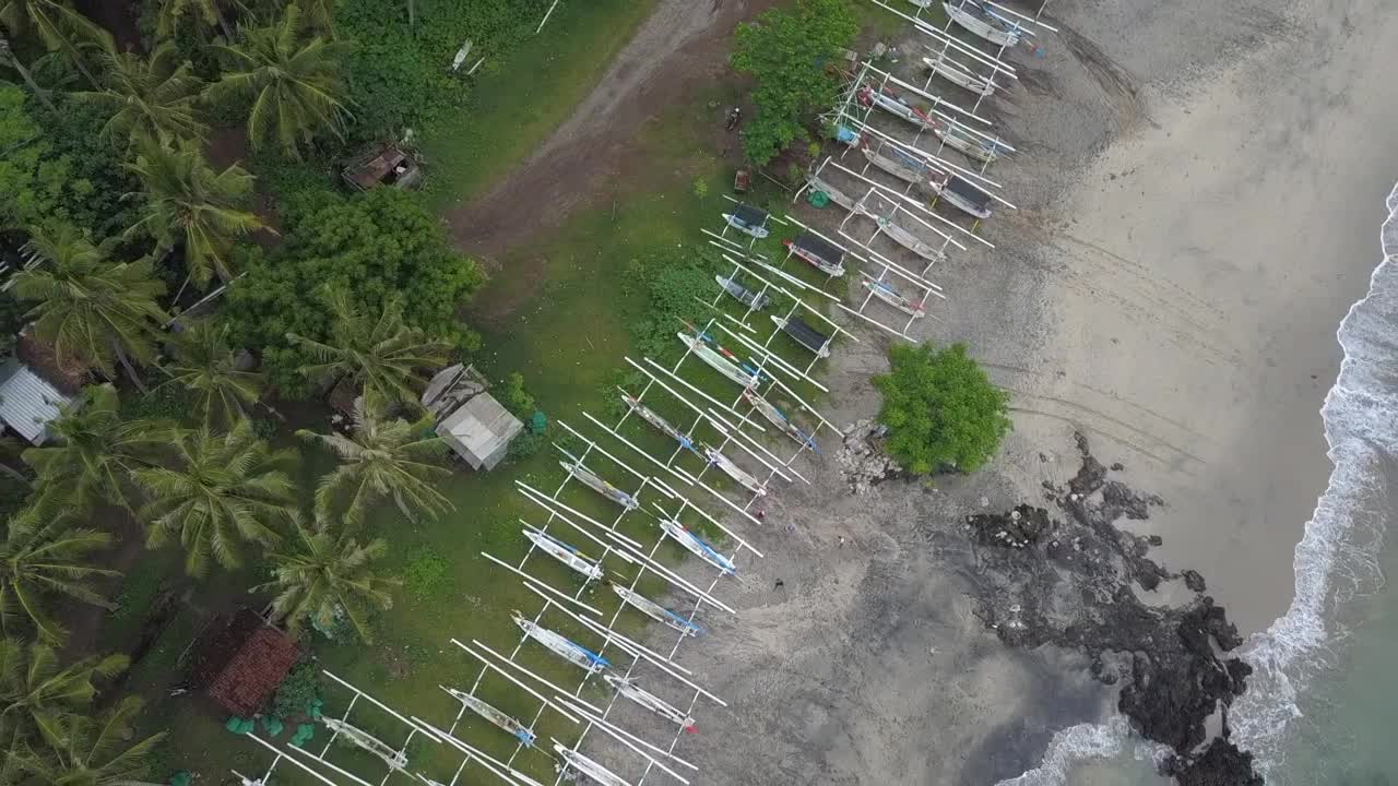 海滩和船/印度尼西亚巴厘岛视频素材