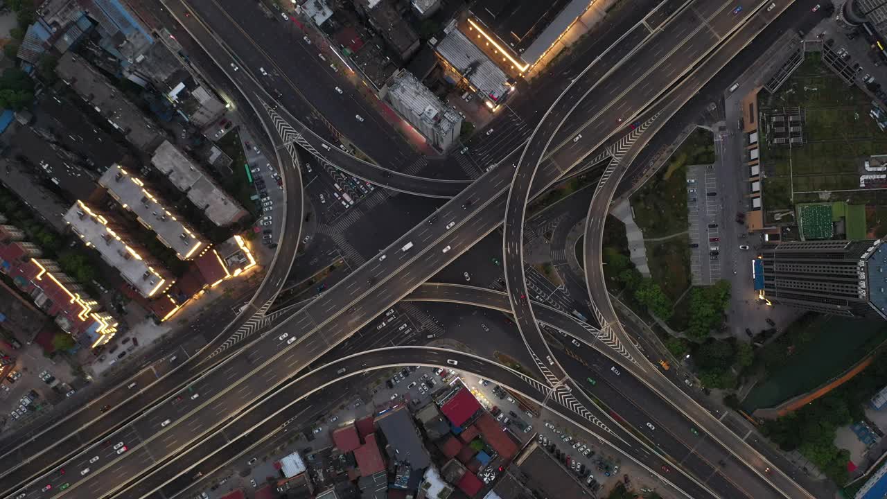 夜晚,城市立交桥视频素材