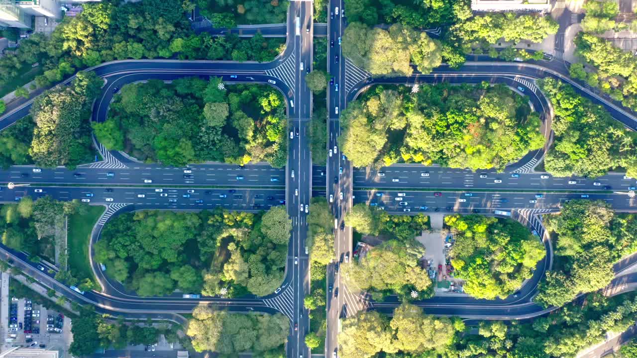 城市立交桥的高角度视图视频素材