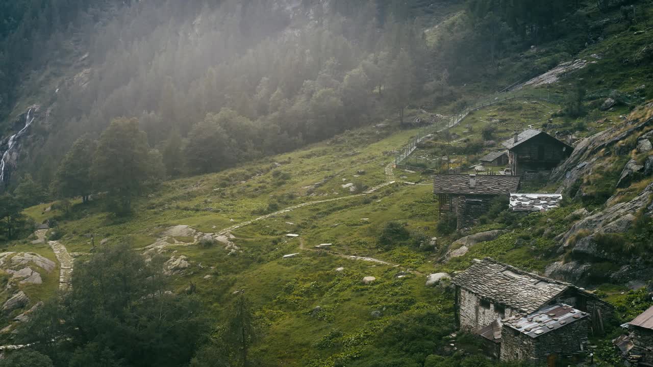 山上的建筑物视频素材