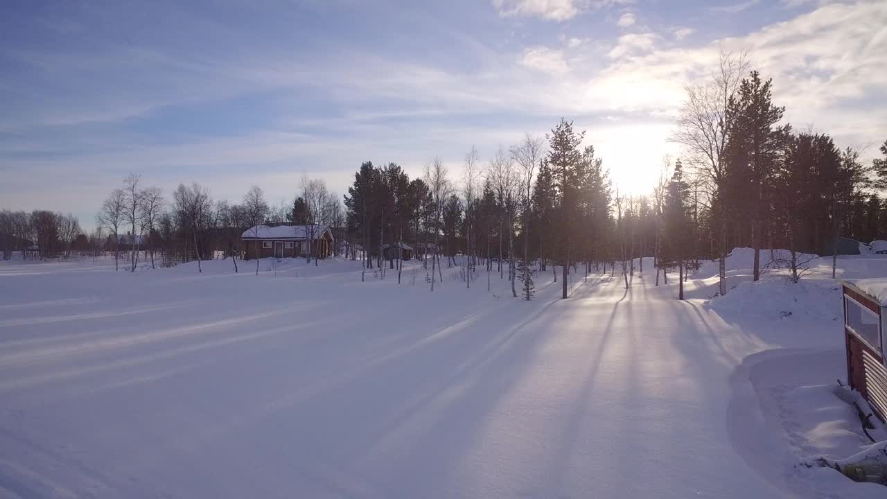 带房子的雪景视频素材