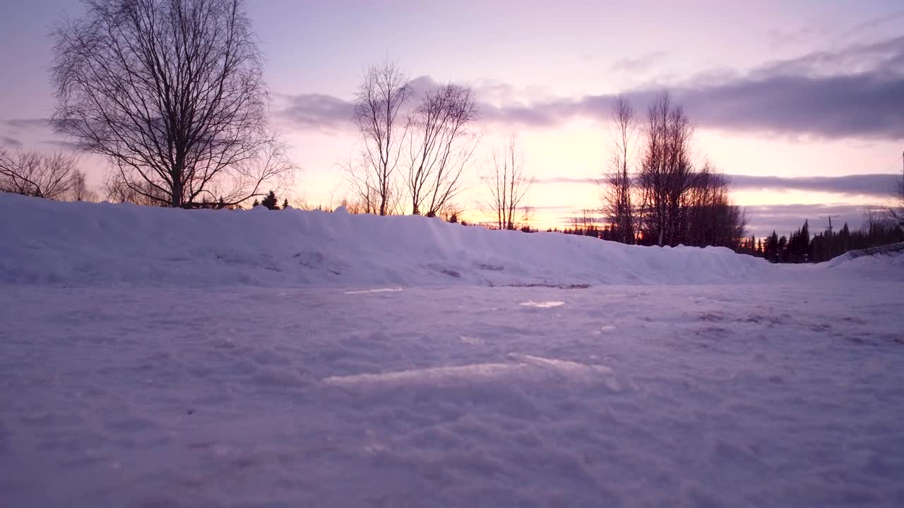 雪原上的傍晚云景视频素材