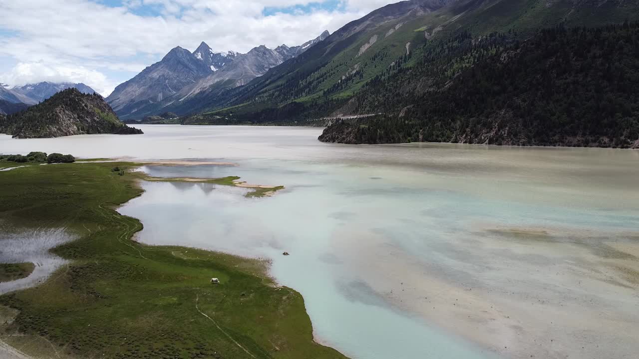 中国西藏冉吾湖景观视频素材