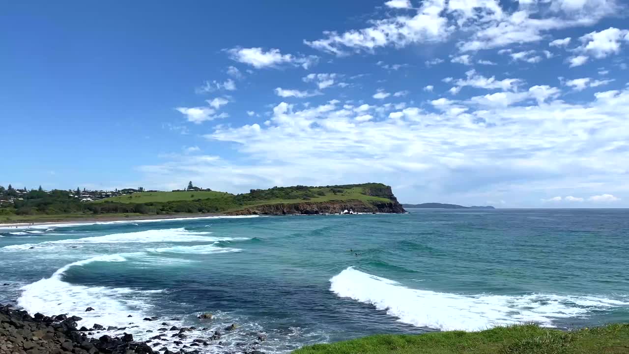 海岬的观点，海浪视频素材