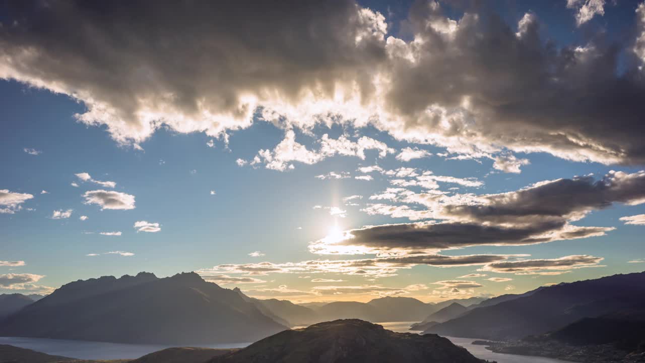 观景:山顶日落，湖景，皇后镇视频素材