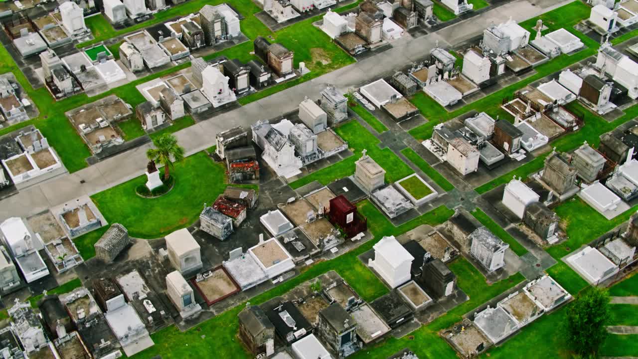 鸟瞰新奥尔良公墓视频素材