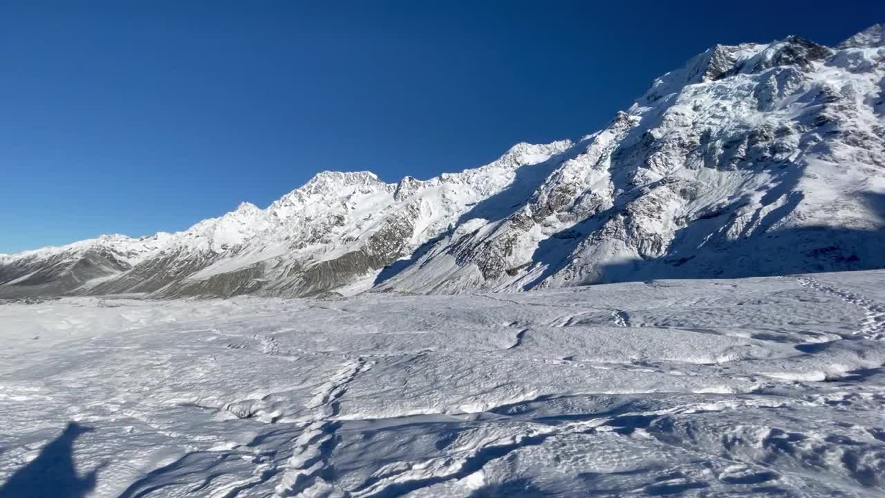 宽拍摄与冰川景观与冰视频素材