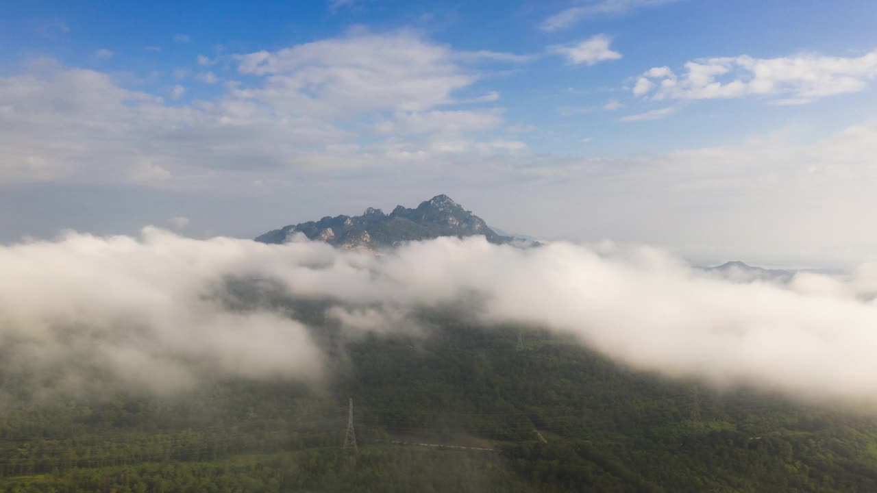 日出雾。视频素材