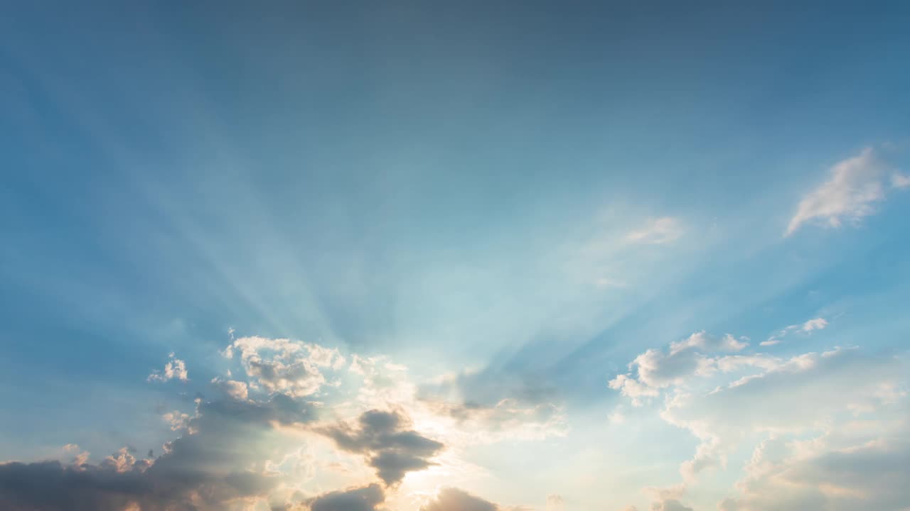 日落时光流逝，自然背景太阳，天空和云彩视频素材