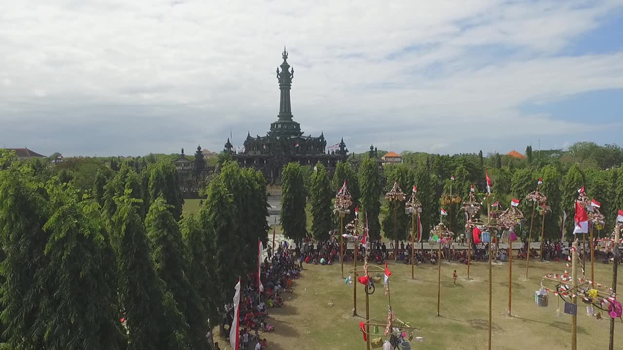 印度尼西亚巴厘岛的Bajra sandi风光视频素材