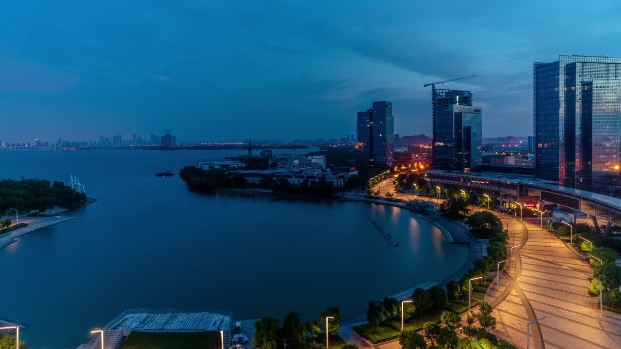 白天和夜晚城市景观，时间流逝视频素材