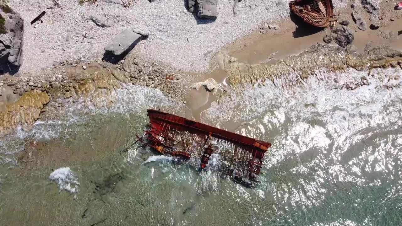 从沉船到青山视频素材