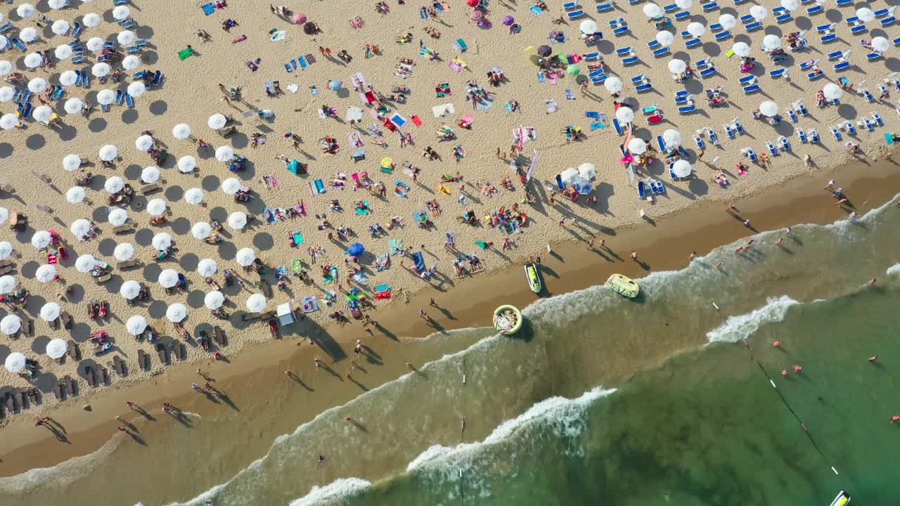 保加利亚黑海海岸的阳光沙滩视频素材