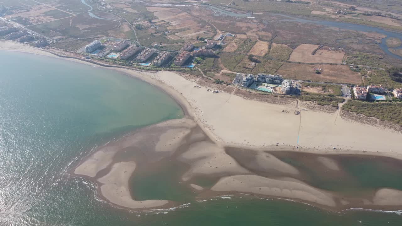 Isla Canela海中陆地舌头的全景视频素材