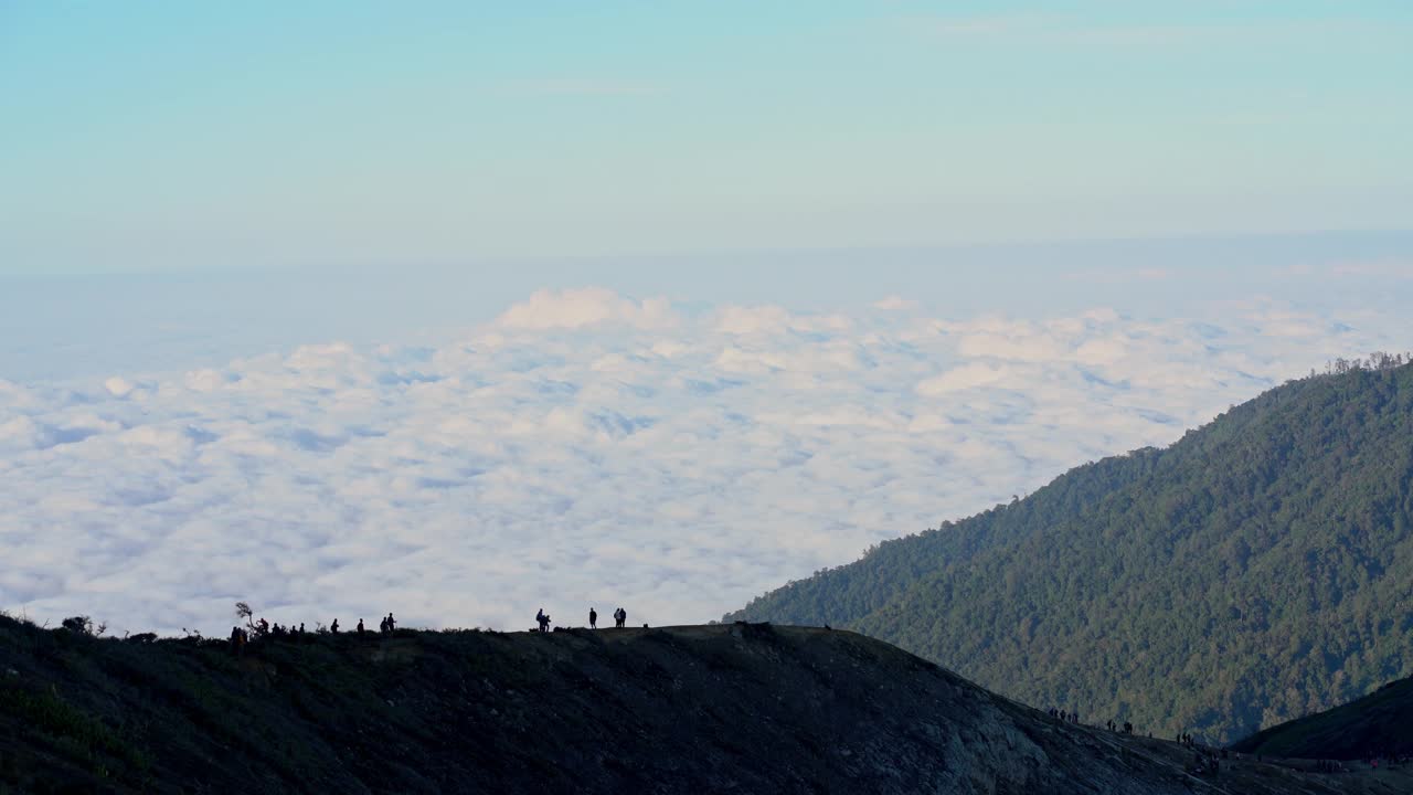 印尼伊真火山口视频素材