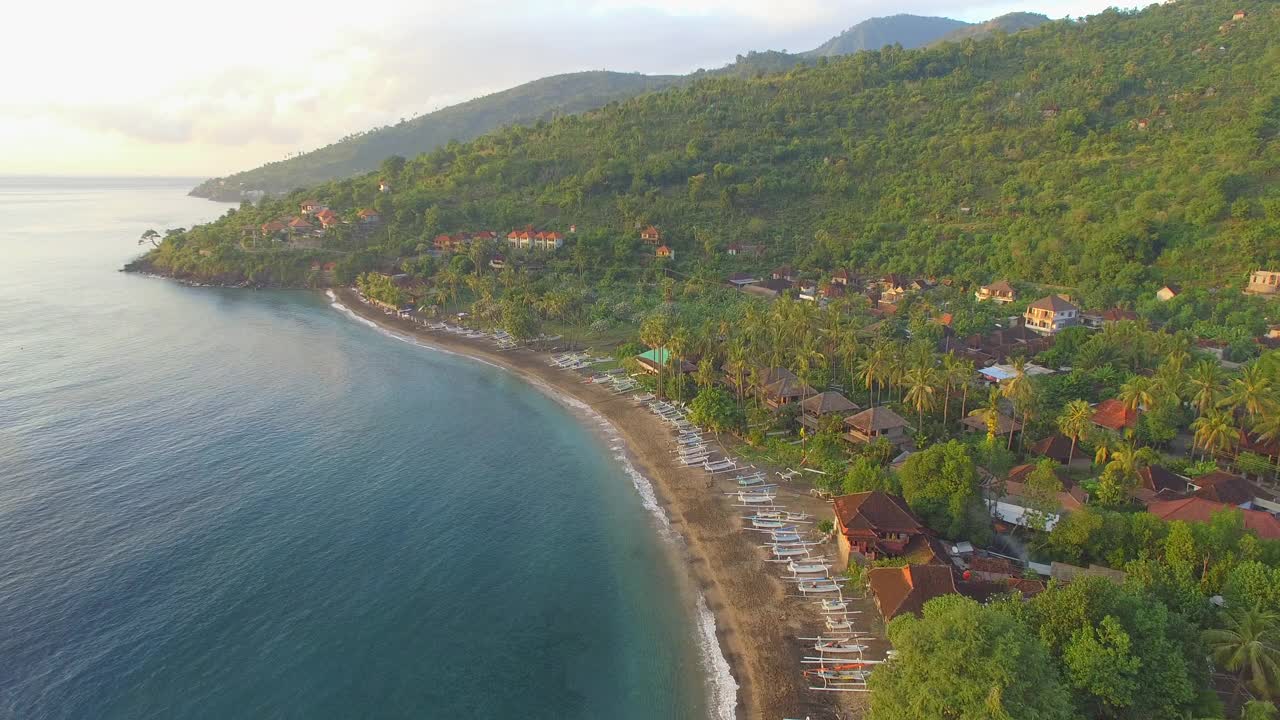 海滩风景/巴厘岛，印度尼西亚视频素材