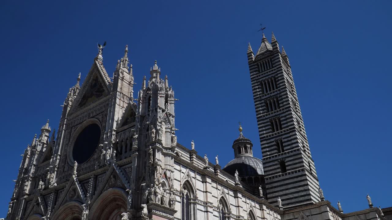 锡耶纳大教堂(Duomo di Siena)，供奉圣母升天视频素材