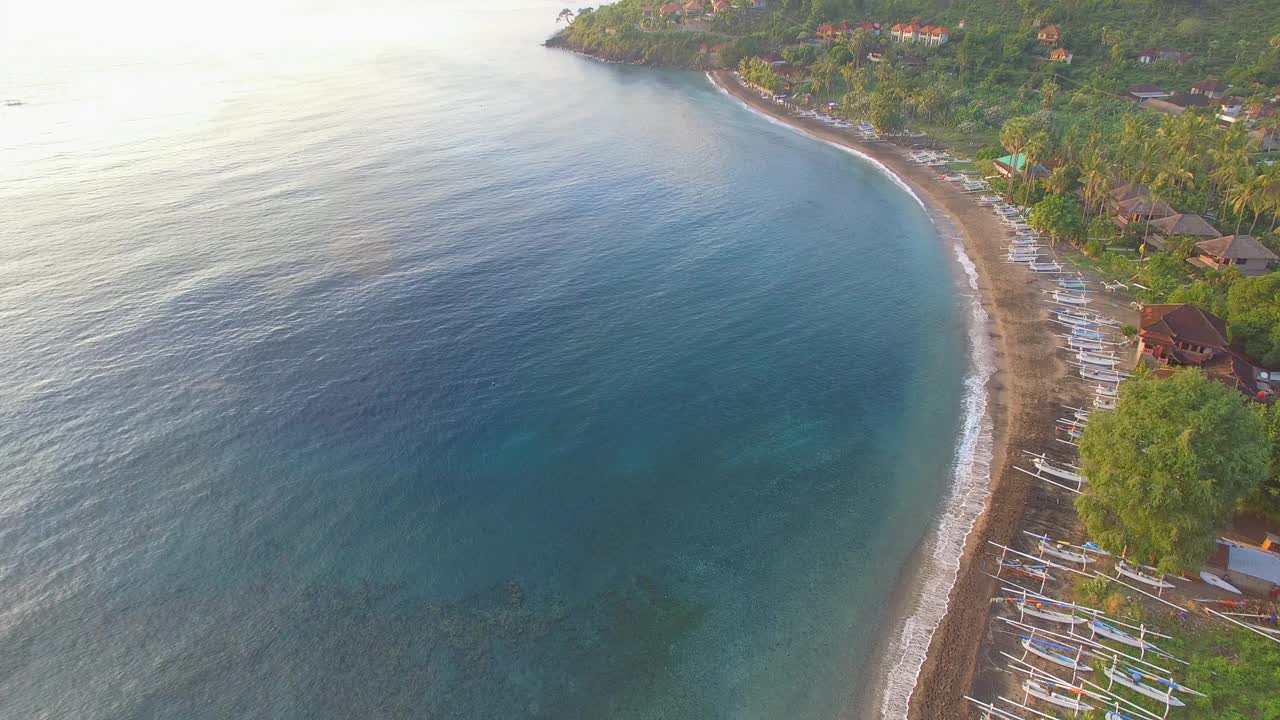 海滩风景/巴厘岛，印度尼西亚视频素材