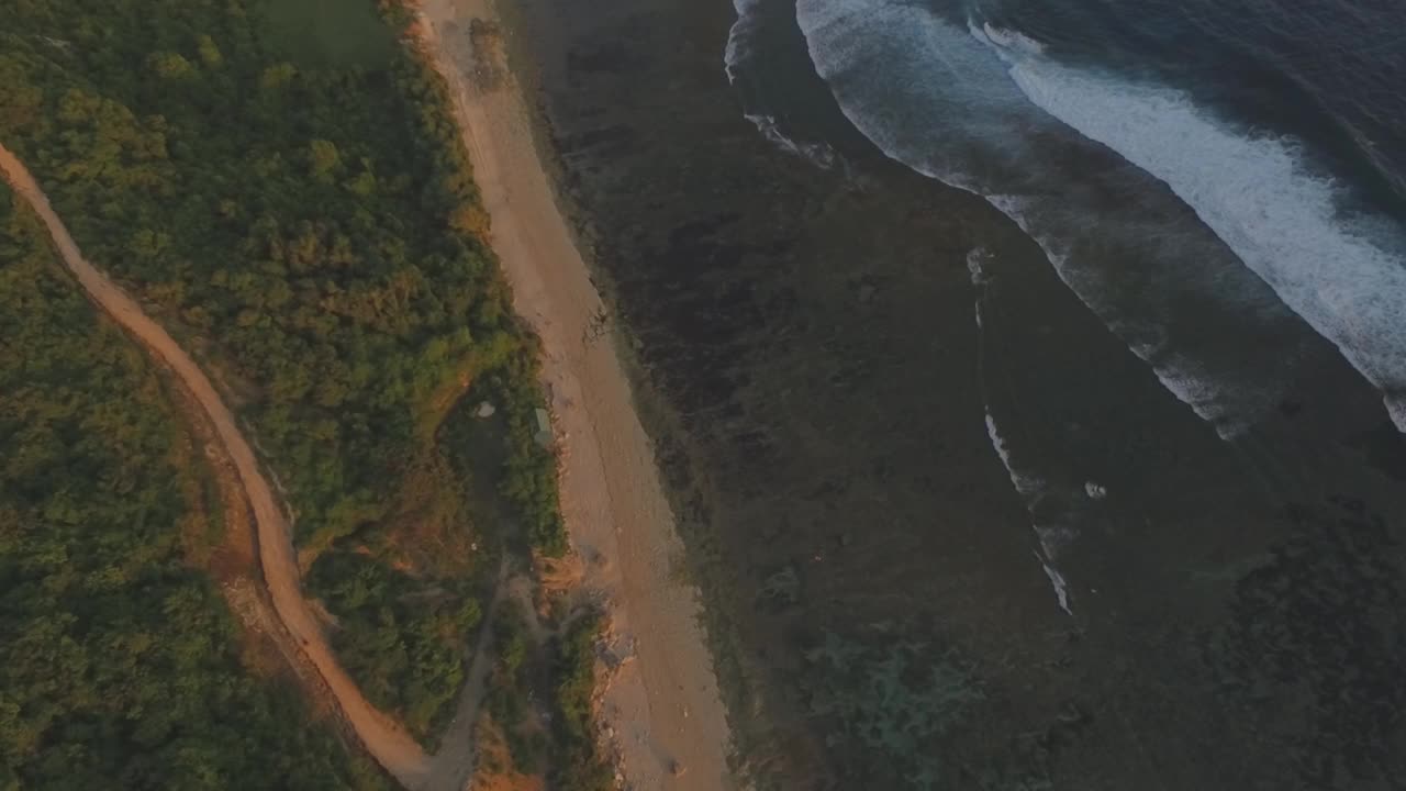 Nyang Nyang海滩/巴厘岛的风景视频素材